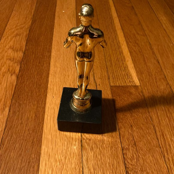 Must Go‼️ Brand New Madame Tussauds Oscar Award. Read Description Below - Picture 3 of 4